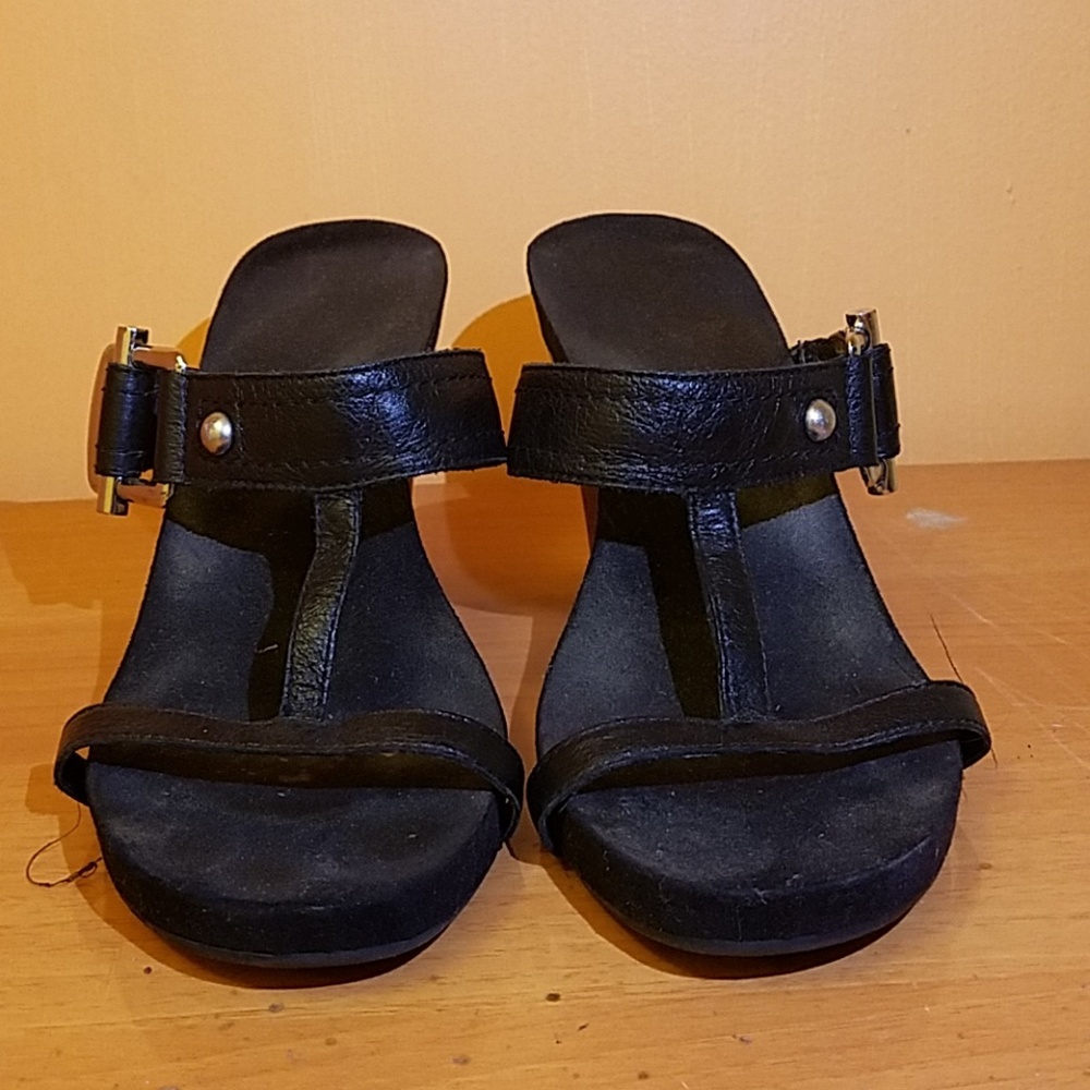 Shoes - Picture 3 of 3
